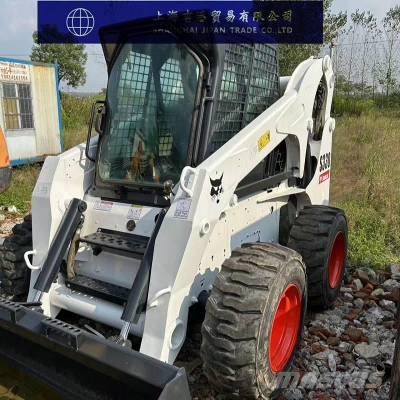Bobcat S 330 لوادر انزلاقية التوجيه