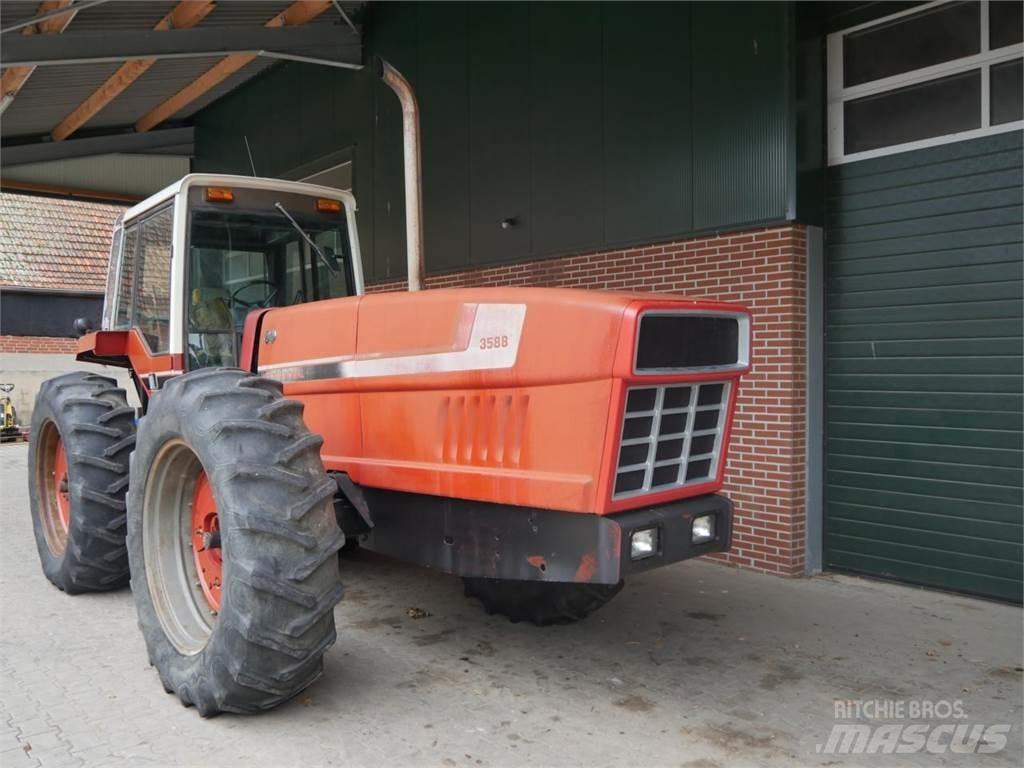 Case IH IHC 3588 الجرارات