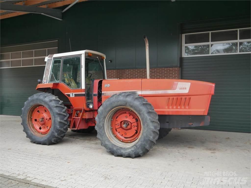 Case IH IHC 3588 الجرارات