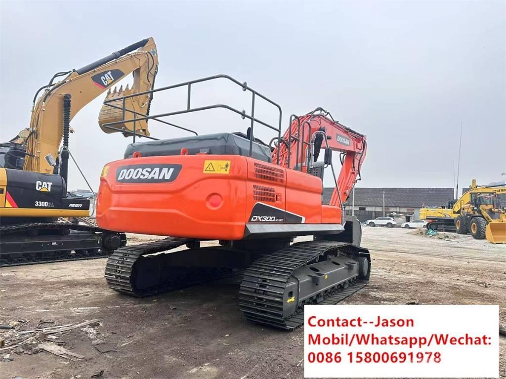 Doosan DX 300 LCA حفارات زحافة