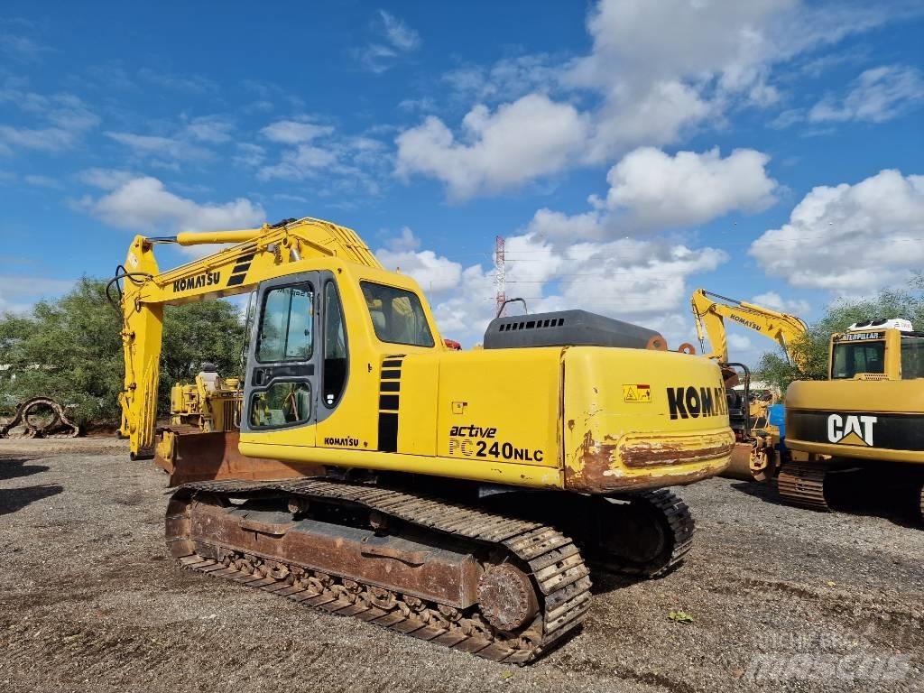 Komatsu PC 240 LC حفارات زحافة