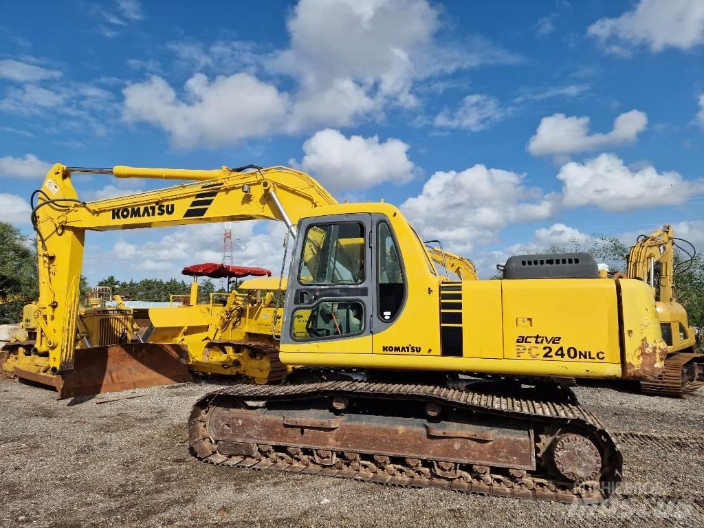 Komatsu PC 240 LC حفارات زحافة