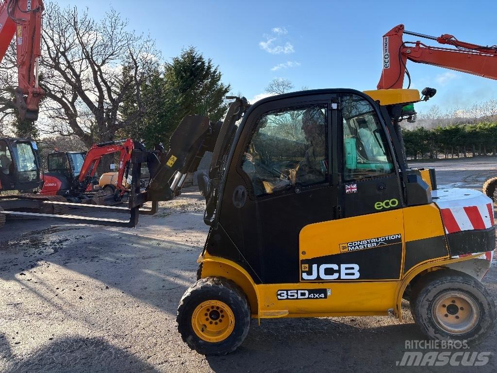 JCB TLT 35 D 4X4 شاحنات الديزل
