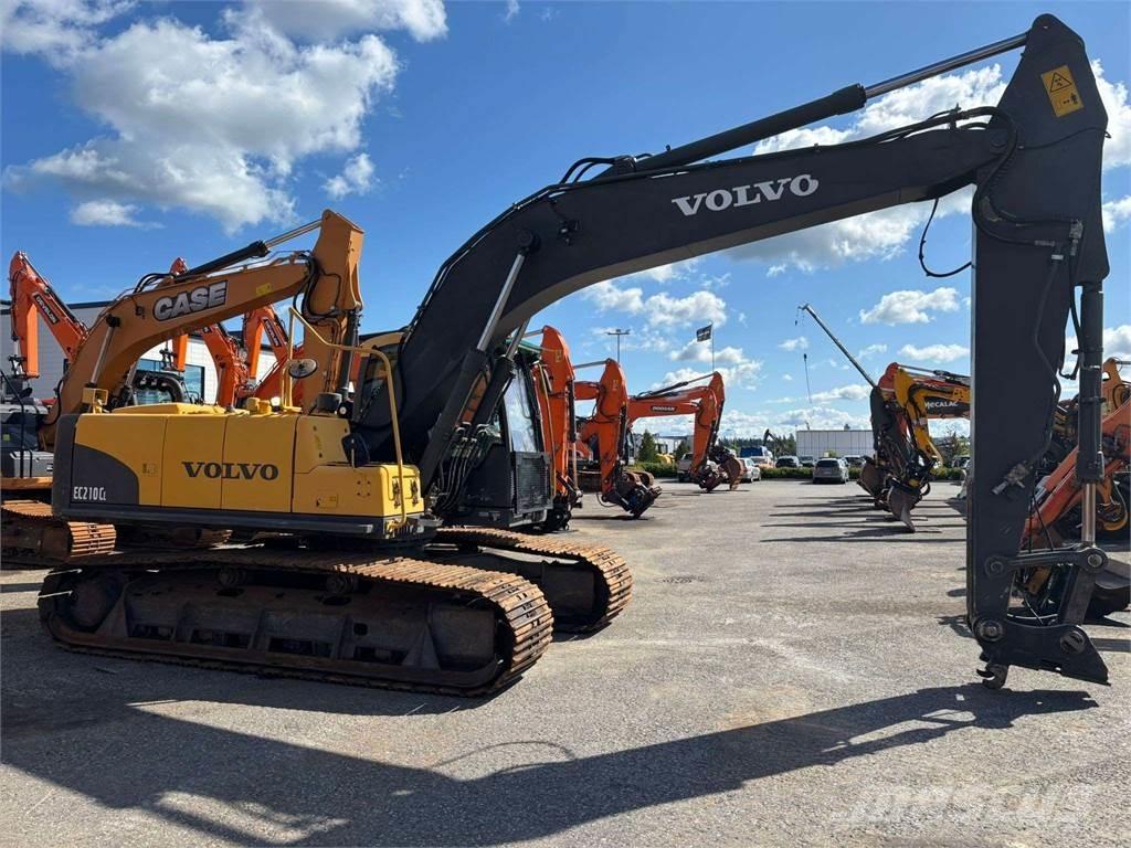 Volvo EC210CL حفارات زحافة