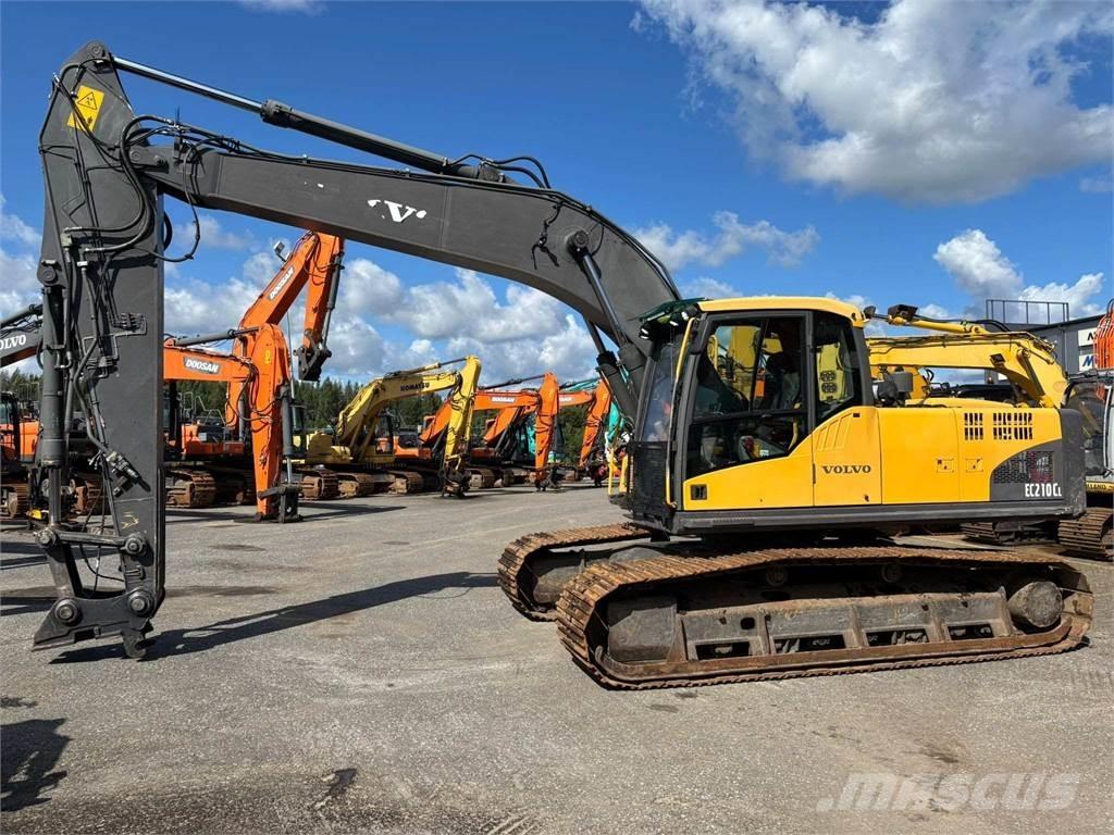 Volvo EC210CL حفارات زحافة