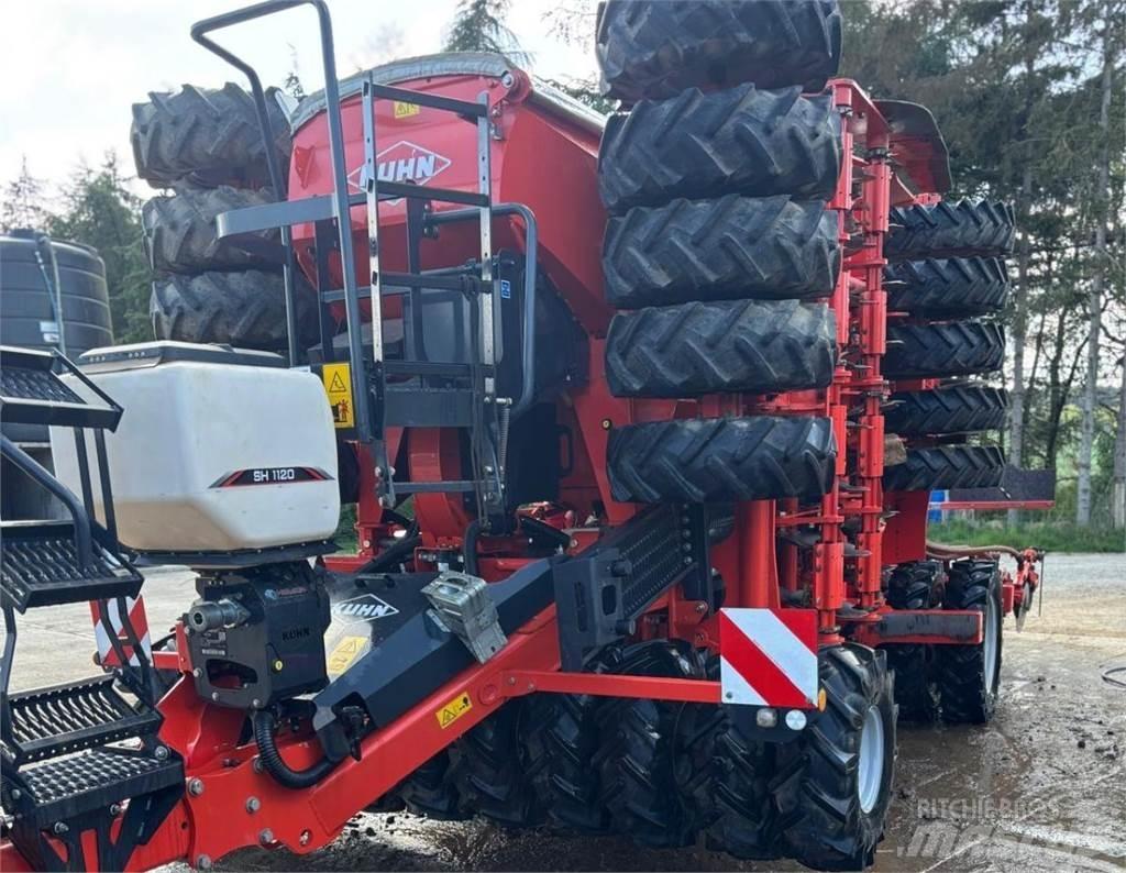 Kuhn Espro 6000R مثاقيب مدمجة
