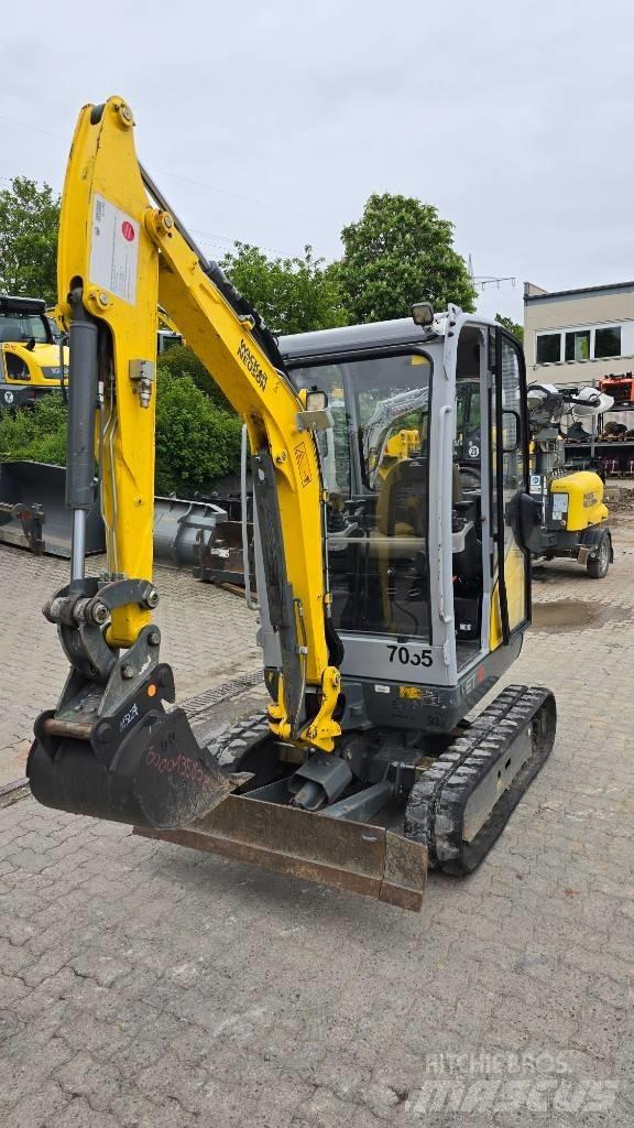 Wacker Neuson ET18 حفارات زحافة