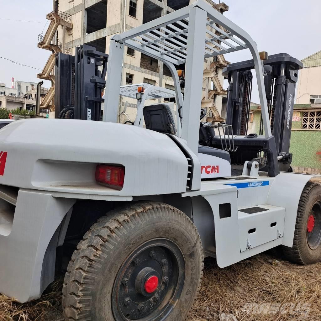 TCM FD 100 شاحنات الديزل