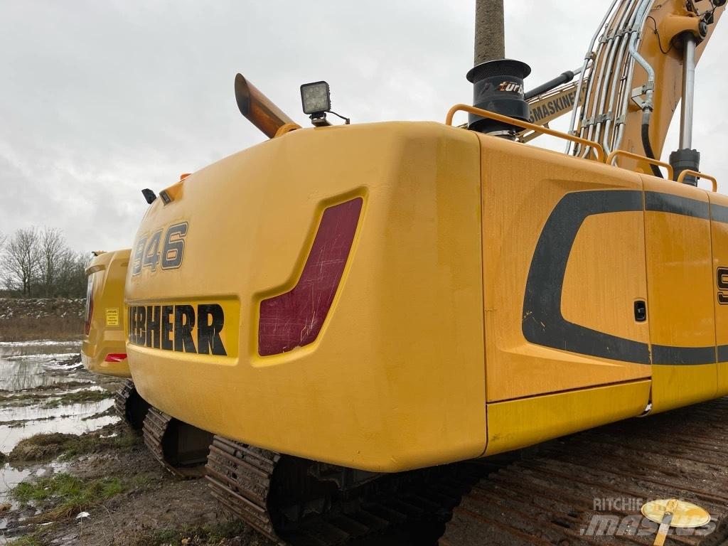 Liebherr R 946 حفارات طويلة الذراع