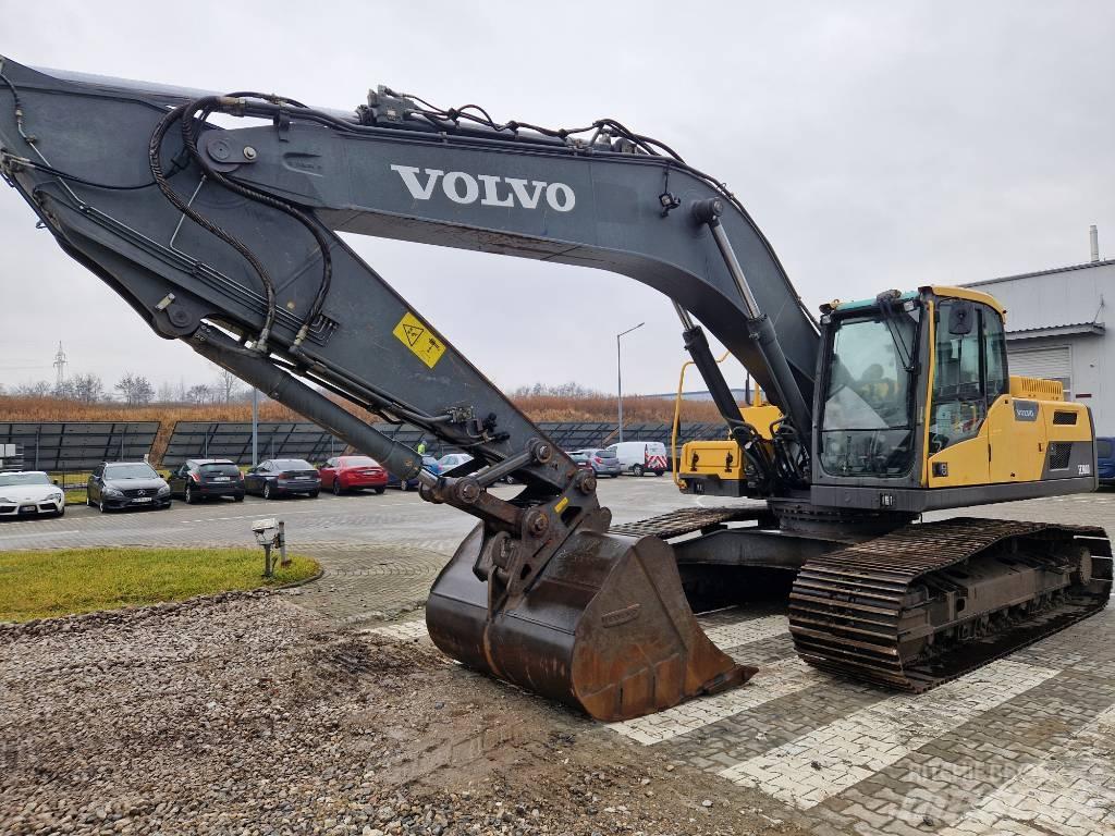 Volvo EC 300 D L حفارات زحافة