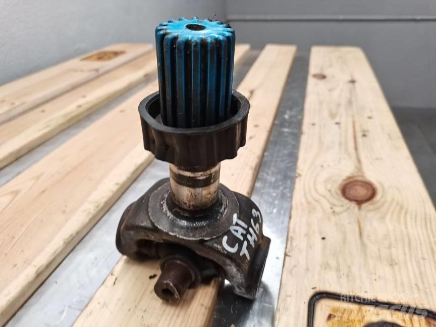 CAT TH 82 {gear shaft} محور العجلة