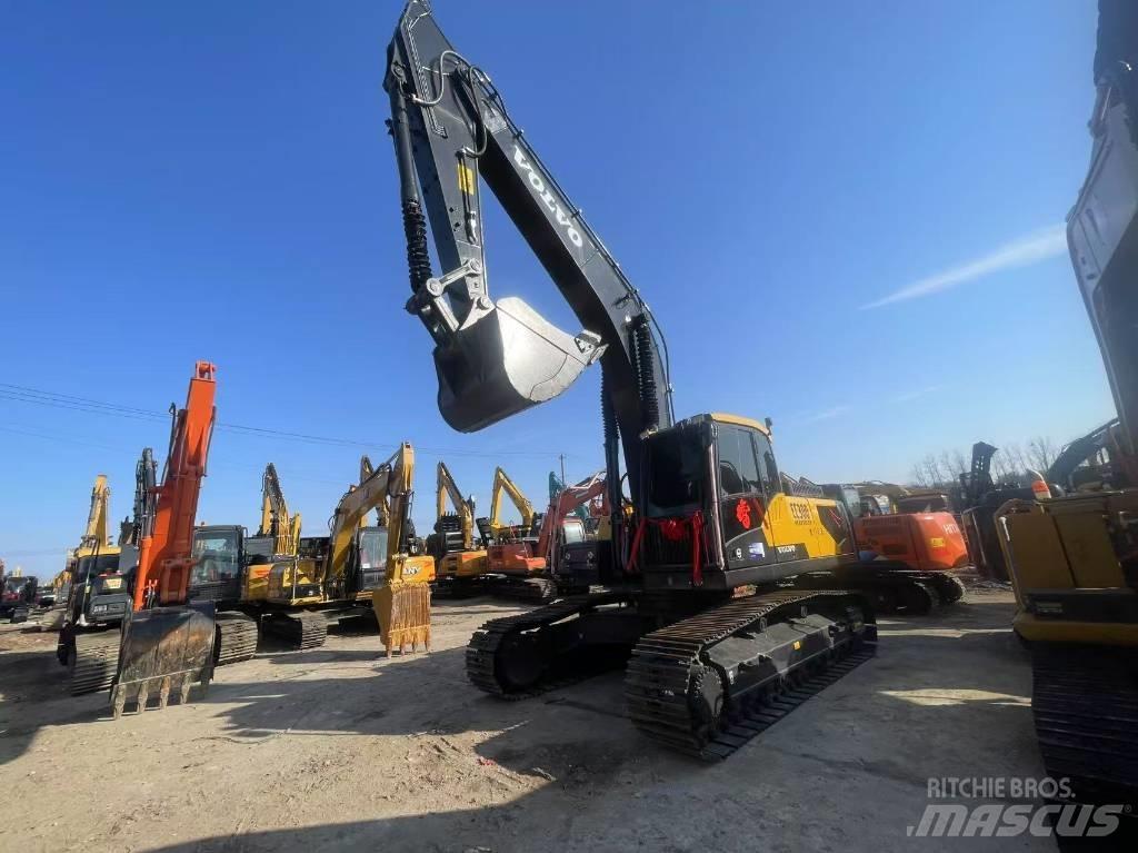 Volvo EC 300 حفارات زحافة