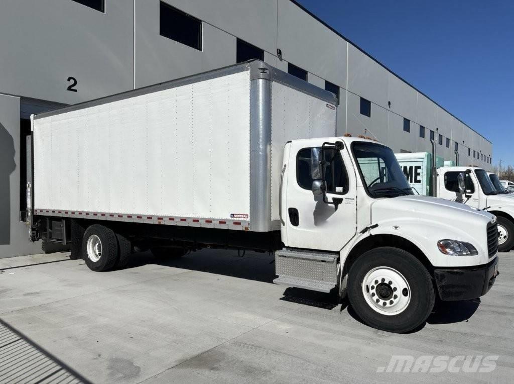 Freightliner M2 شاحنات ذات هيكل صندوقي