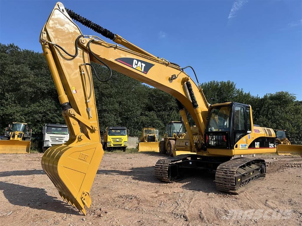 CAT 325 C حفارات زحافة
