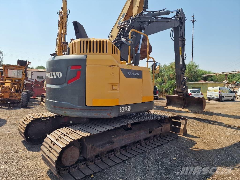 Volvo ECR 145 D حفارات زحافة