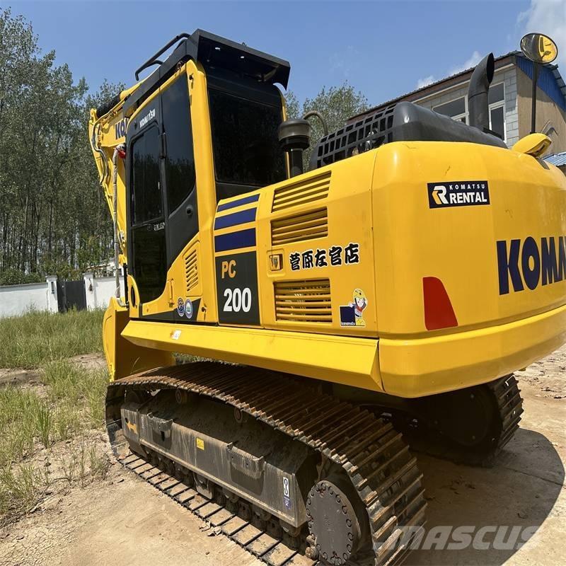Komatsu pc200-8 حفارات زحافة