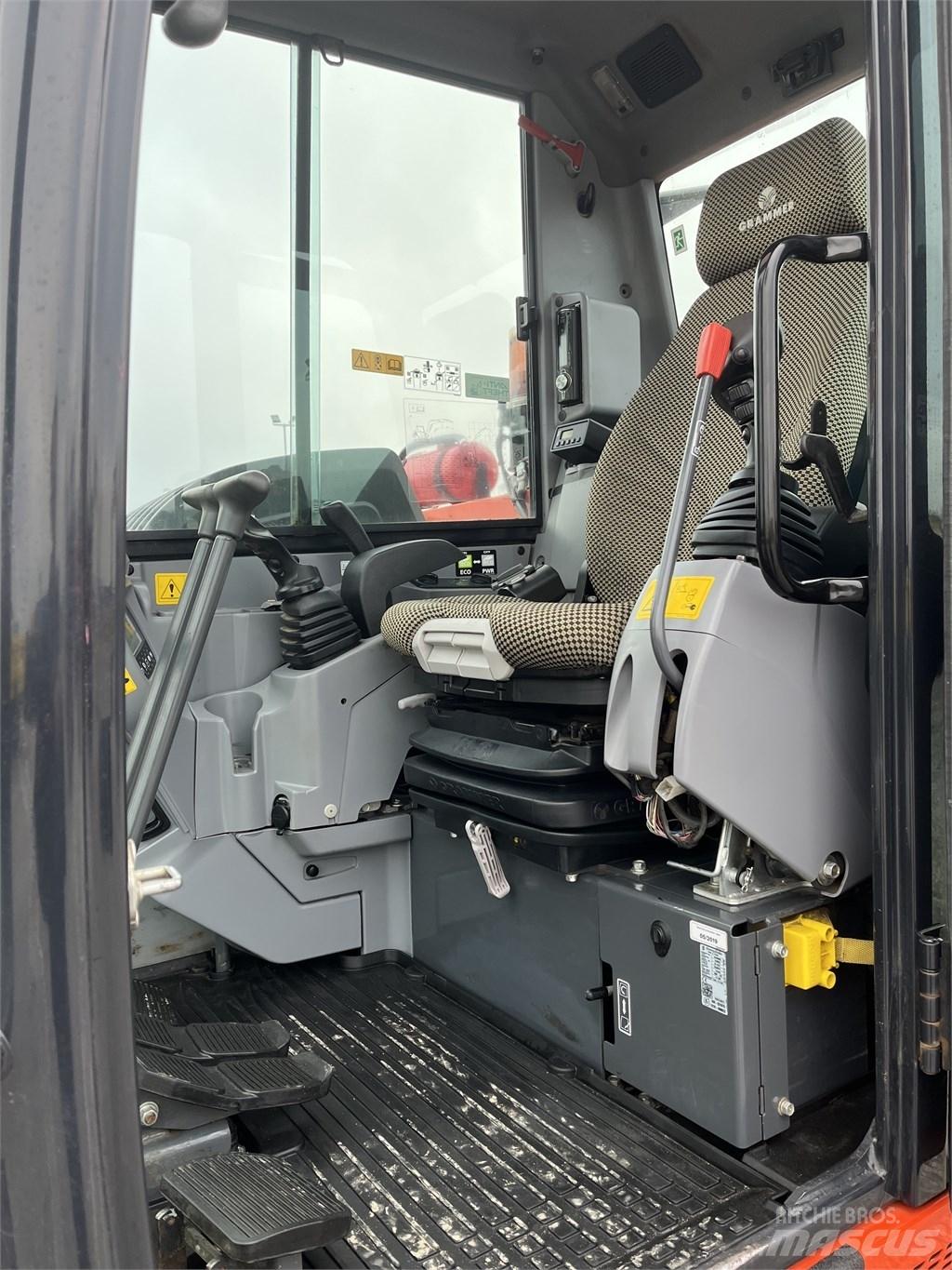 Kubota KX 080-4 حفارات وسط 7 طن - 12 طن
