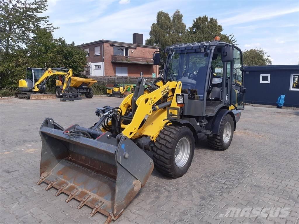 Wacker Neuson WL38 لوادر بعجل