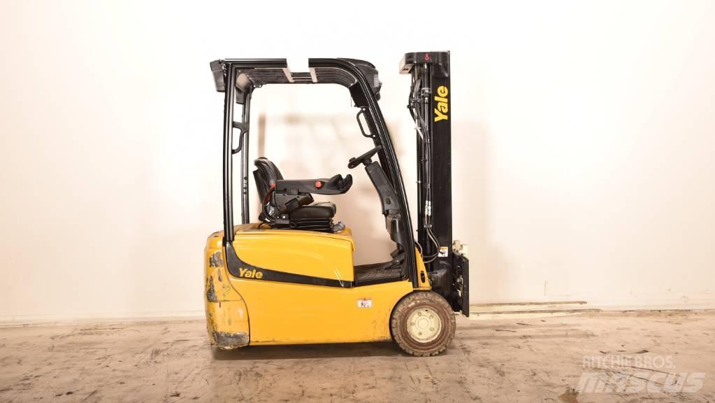 Yale ERP 20 VT شاحنات ذات رافعات شوكية تعمل بالكهرباء