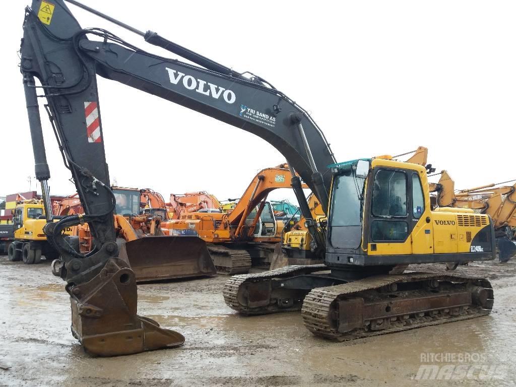 Volvo EC 240 B LC حفارات زحافة