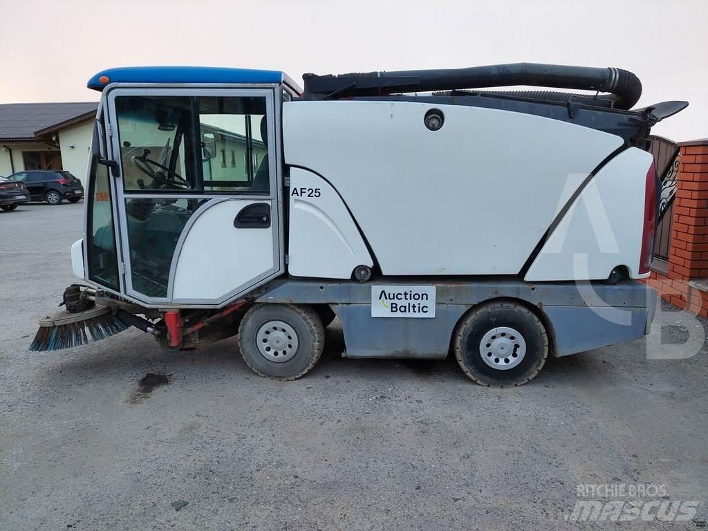 Johnston 142A 101T كناسات