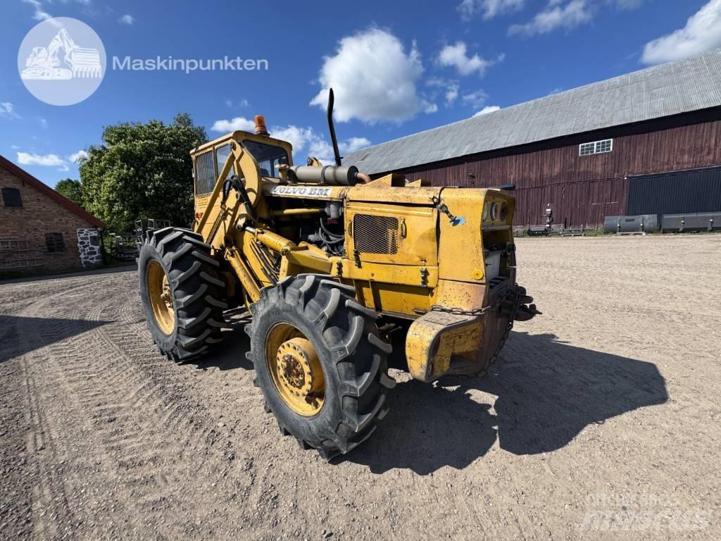 Volvo BM 840 لوادر بعجل