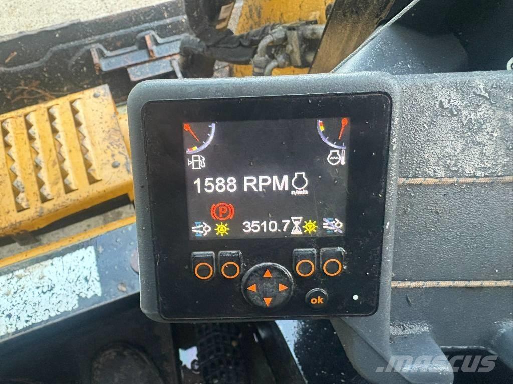 Gehl rt185 لوادر انزلاقية التوجيه