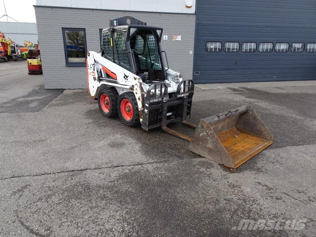 Bobcat S100 لوادر انزلاقية التوجيه