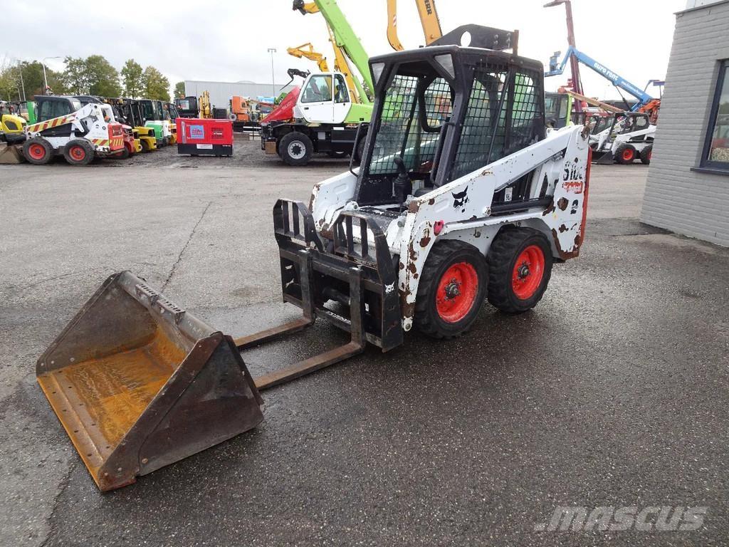 Bobcat S100 لوادر انزلاقية التوجيه