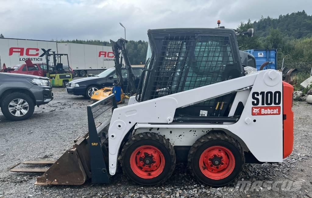 Bobcat S 100 لوادر انزلاقية التوجيه
