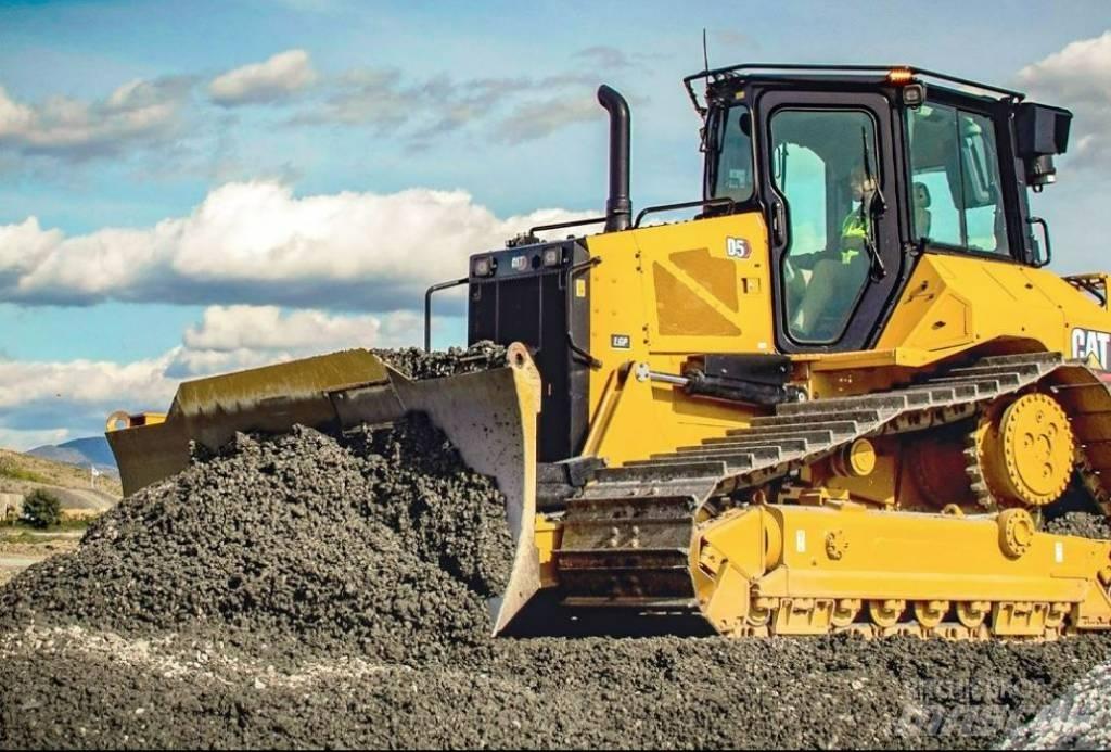 CAT D 5 UTHYRES بلدوزرات مجنزرة