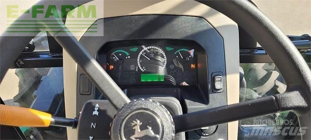 John Deere 5058e الجرارات