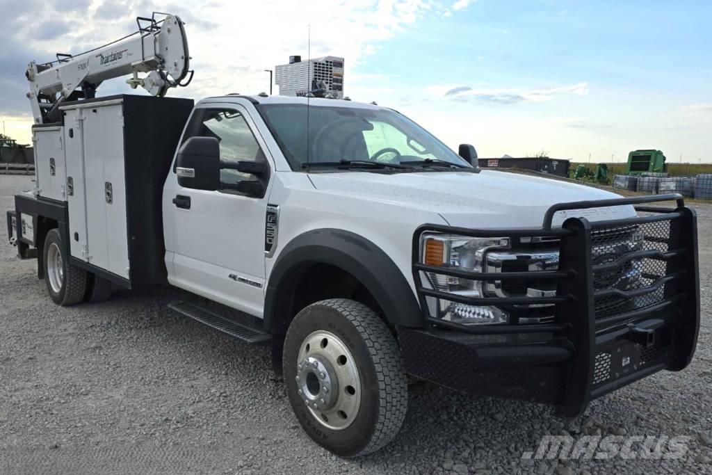 Ford F 550 XL SD رافعات مجنزرة