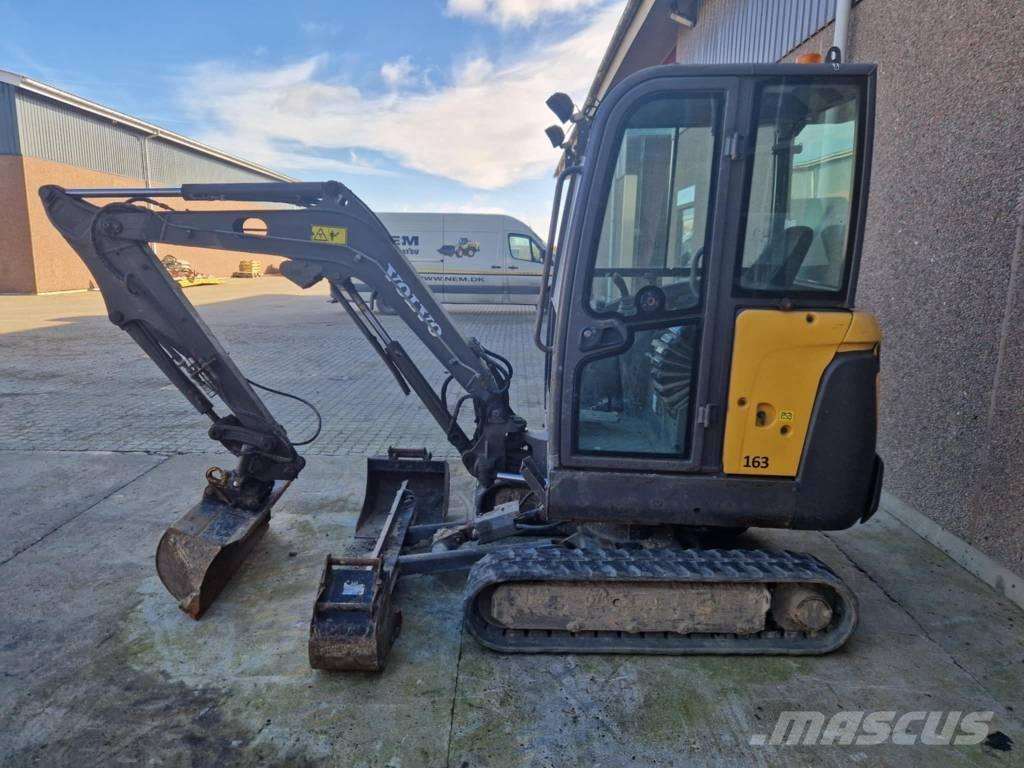 Volvo EC 20 D حفارات صغيرة أقل من 7 طن (حفارات صغيرة)