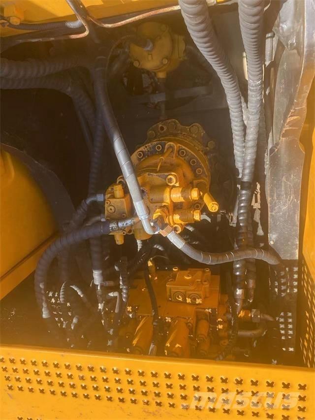 Sany SY215C حفارات زحافة