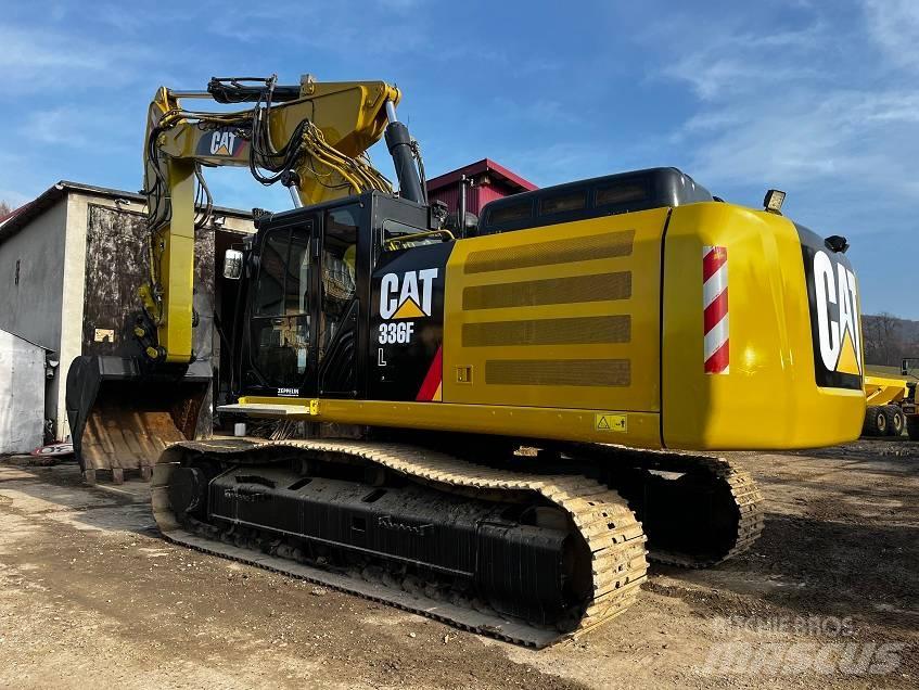 CAT 336 F L حفارات زحافة