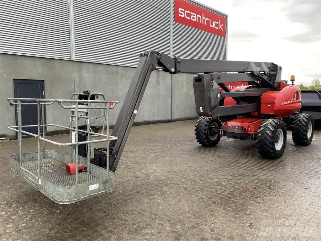 Manitou 200ATJ RC رافعات سلة مفصلية