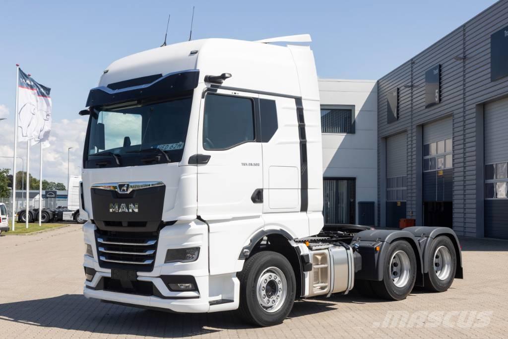 MAN TGX 28.520 6x2=2 وحدات الجر