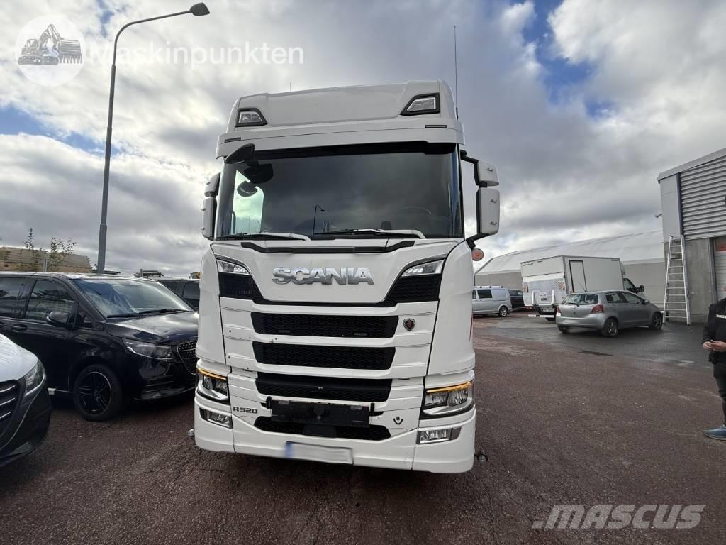 Scania R 520 وحدات الجر