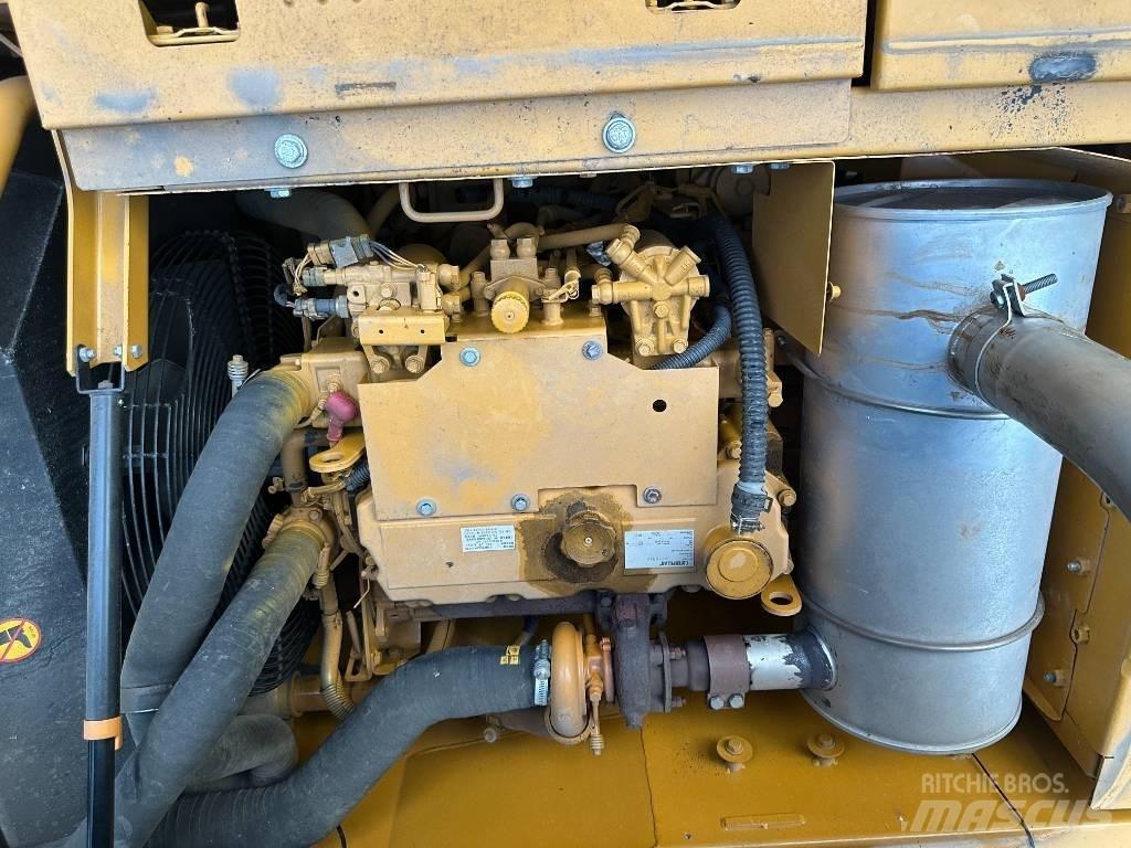 CAT 315D حفارات زحافة