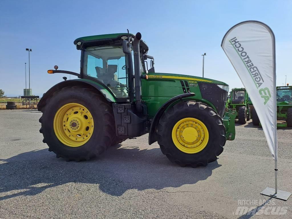 John Deere 7230 R الجرارات