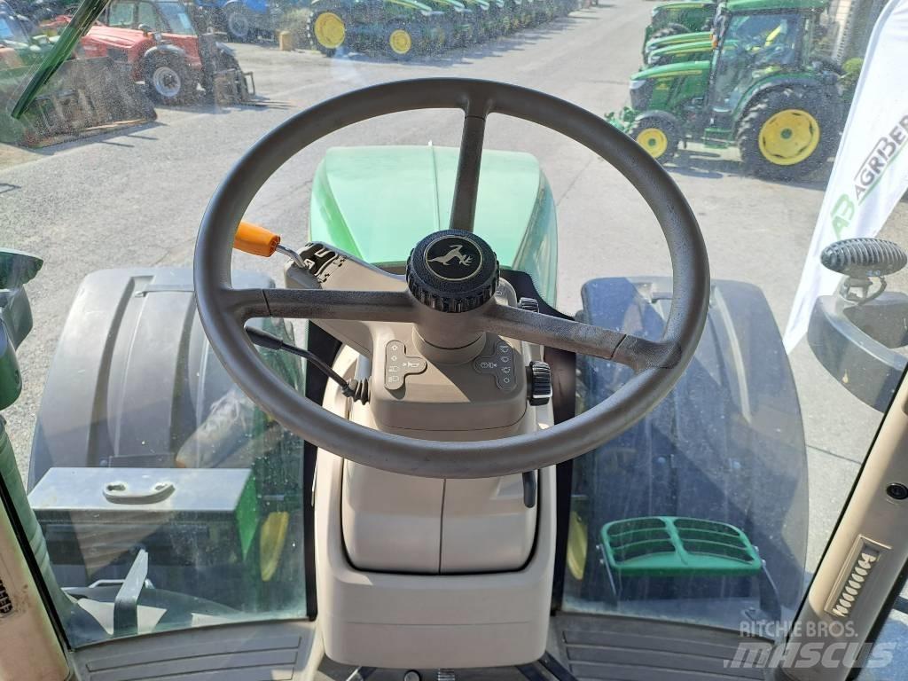 John Deere 7230 R الجرارات