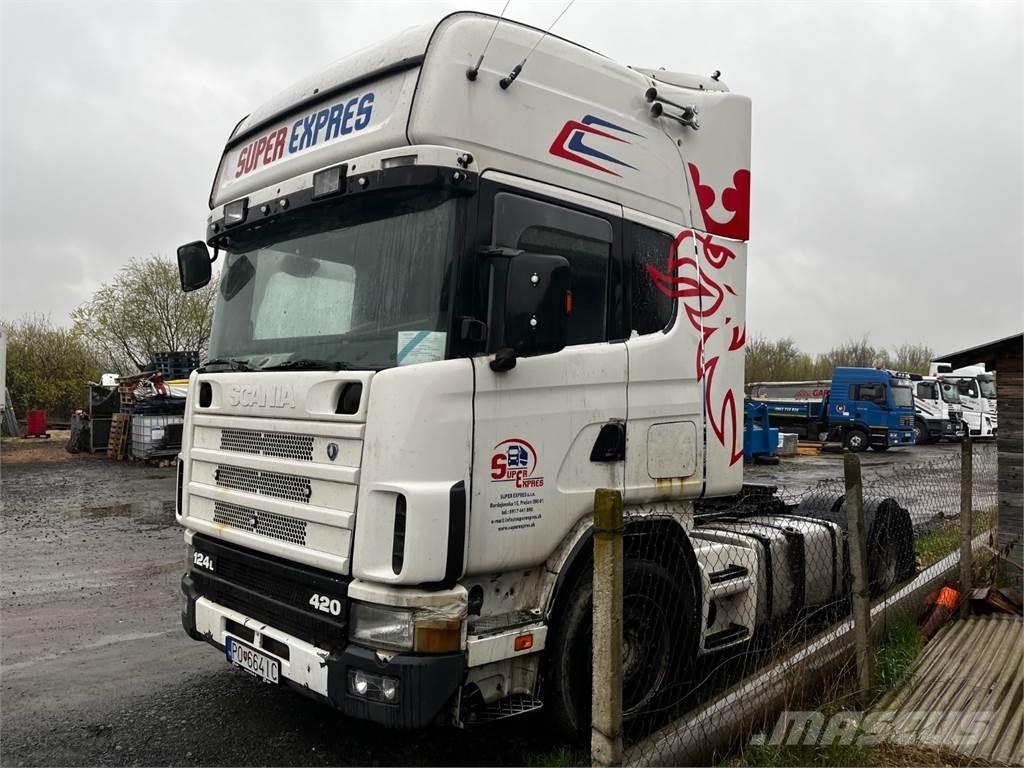 Scania R124 420 وحدات الجر