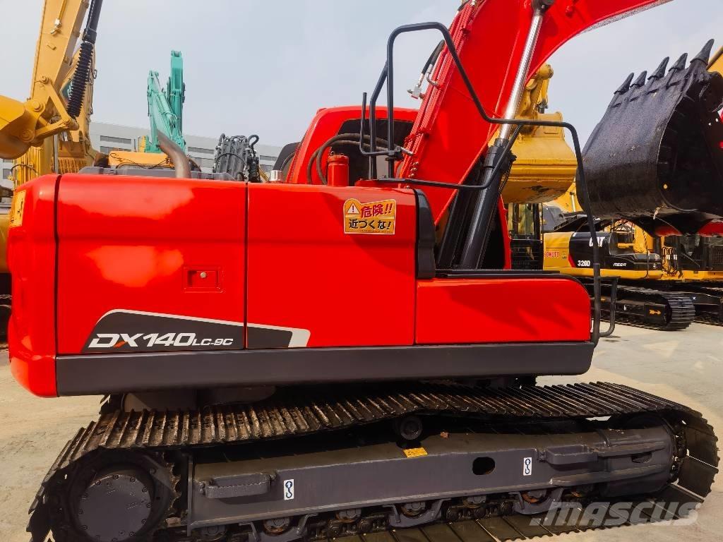 Doosan DX 140 LC-9C حفارات زحافة
