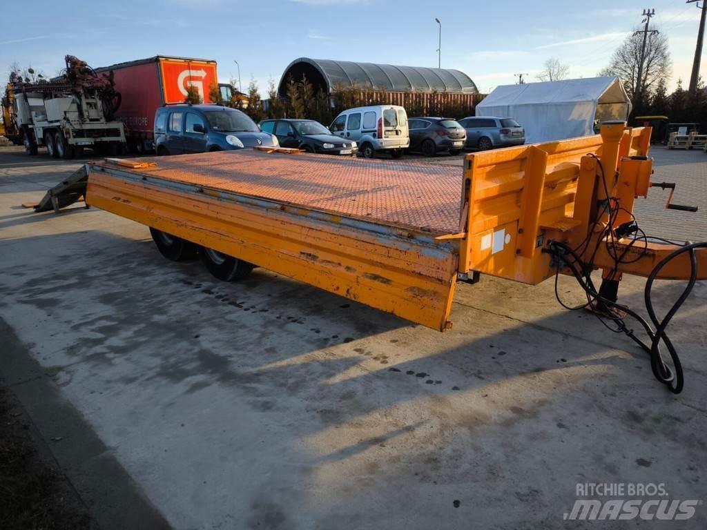 Möslein TT 105 مقطورات قلابة