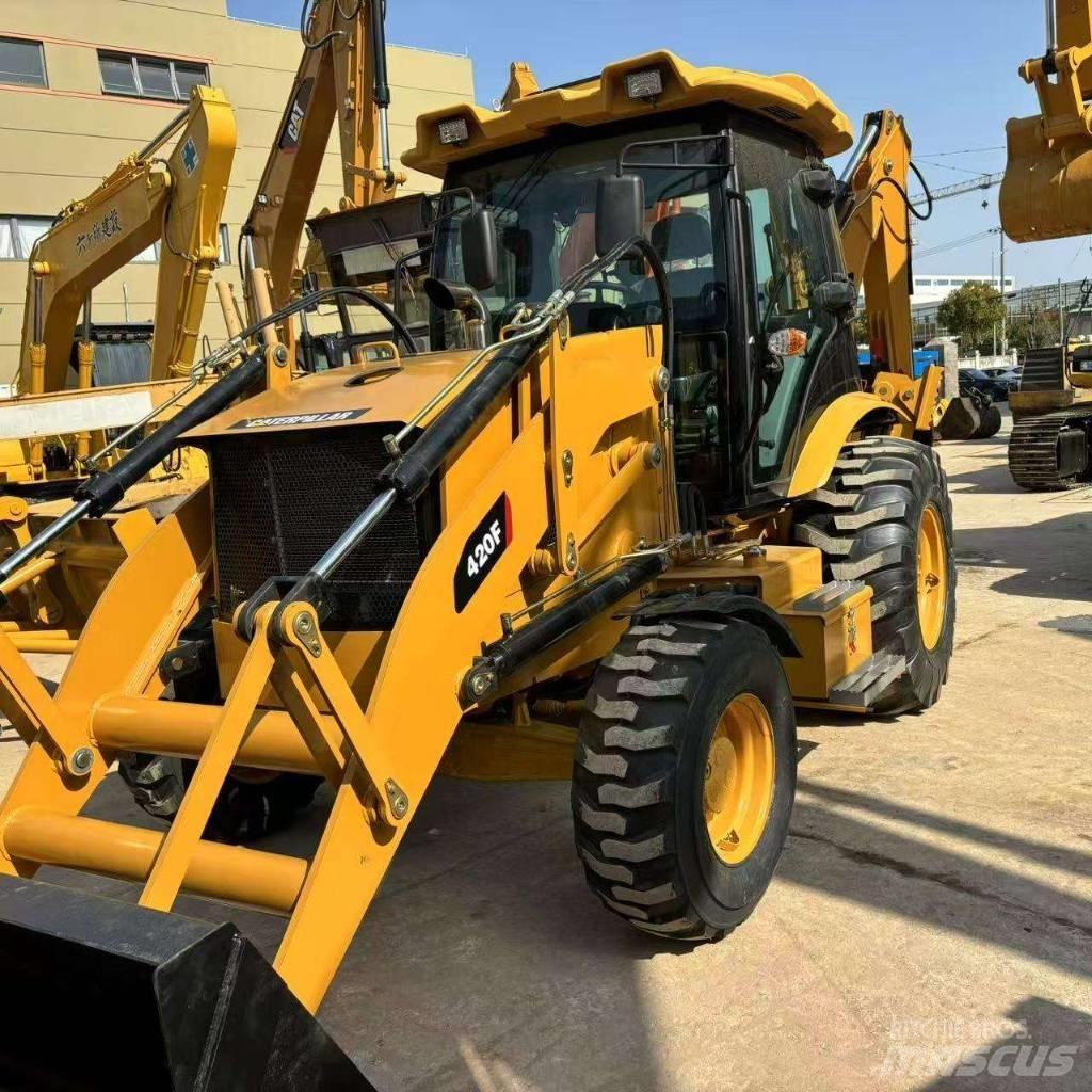CAT 420 F لوادر ذات جرافات عكسية