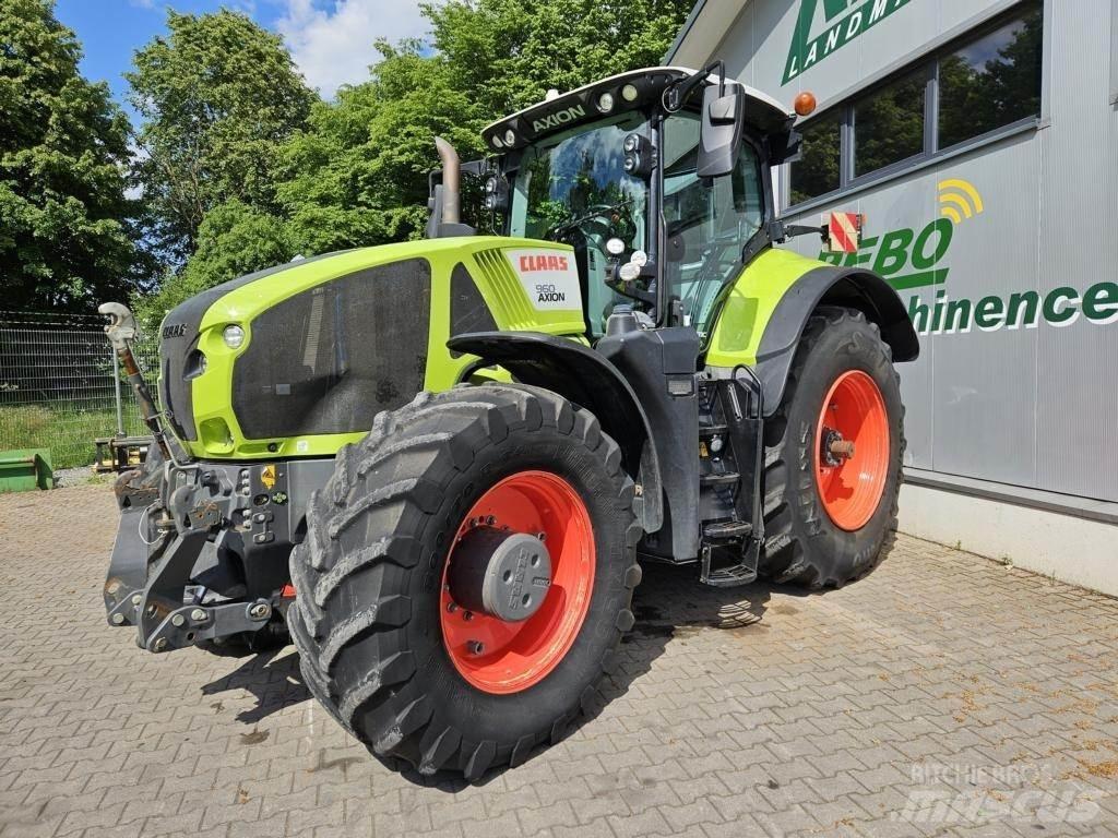 CLAAS AXION 960 الجرارات