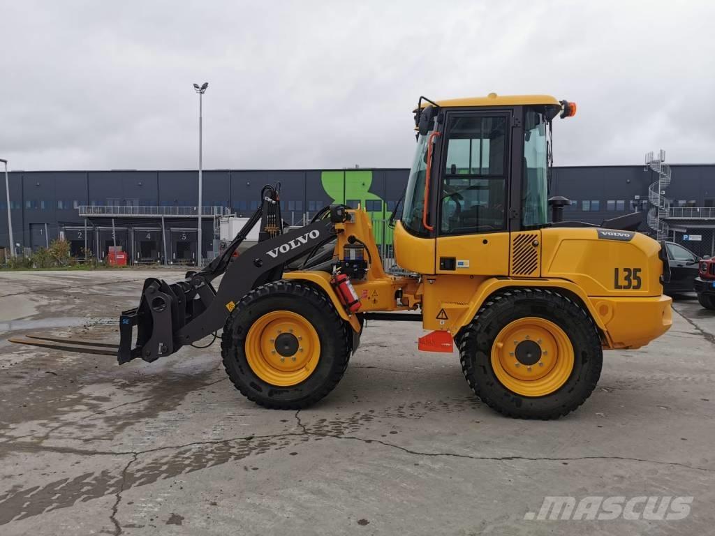 Volvo L35HT لوادر بعجل