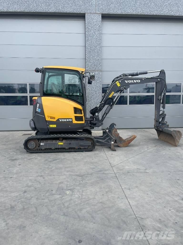 Volvo ECR 35 D حفارات صغيرة أقل من 7 طن (حفارات صغيرة)