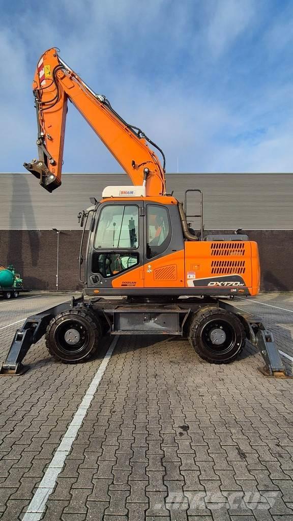 Doosan DX 170W-5 حفارات بعجل